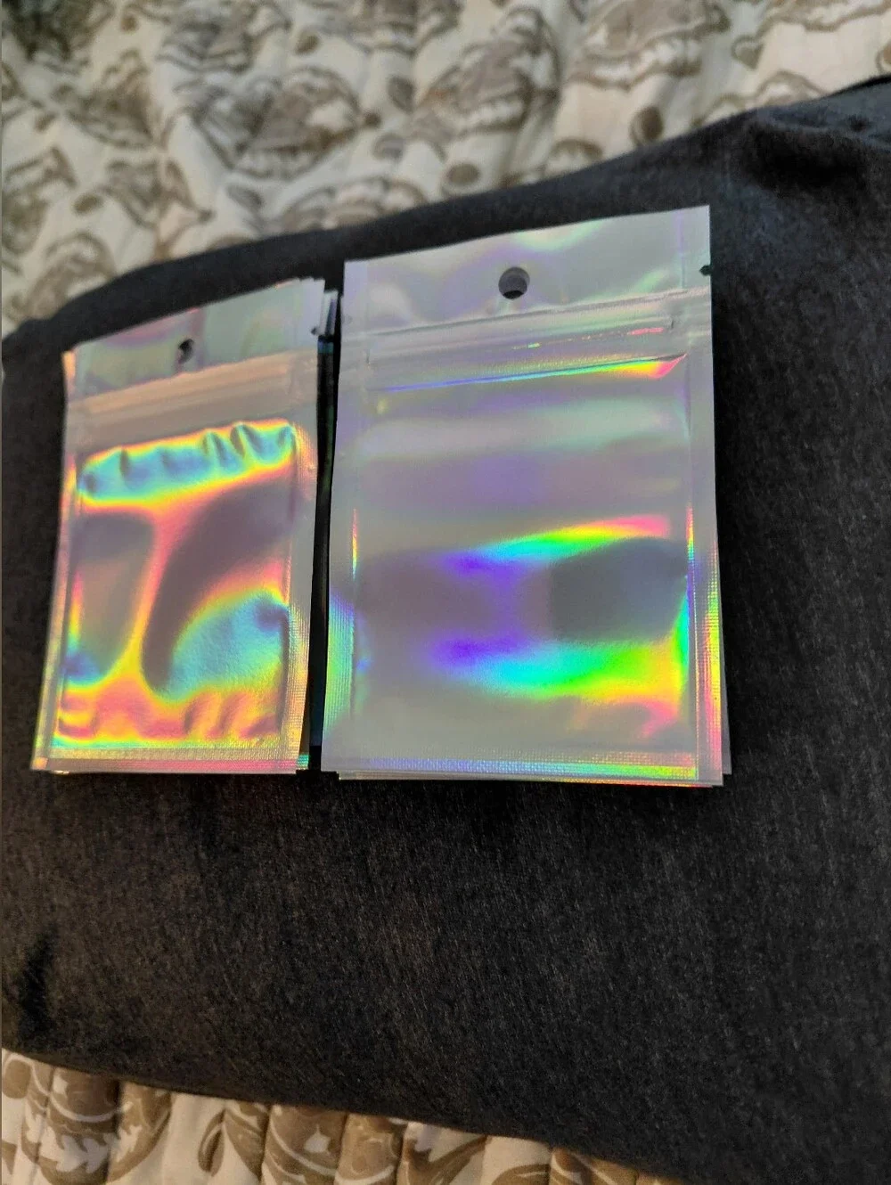 20ct. Holographic Ziplock Jewelry Pouches -Iridescent 2.8